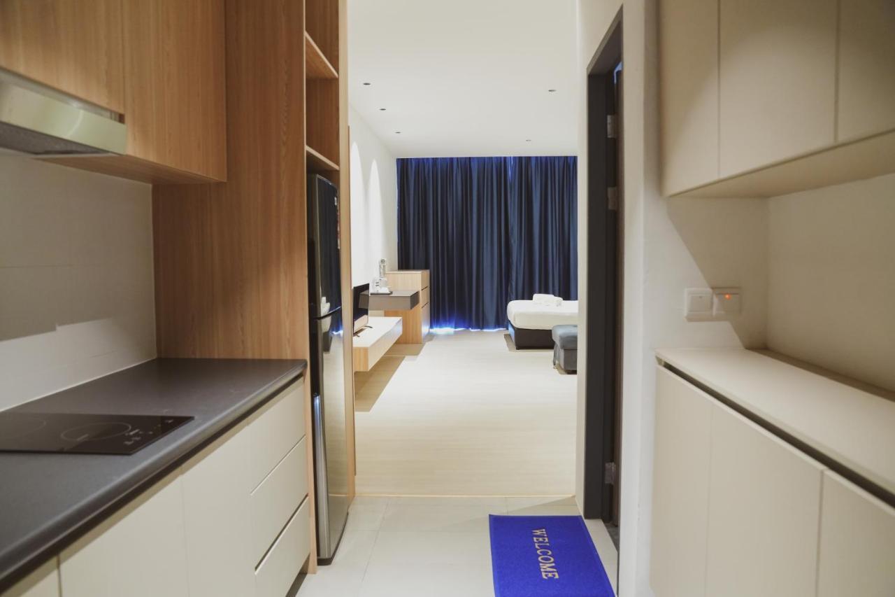 Roxy Apartment Sematan